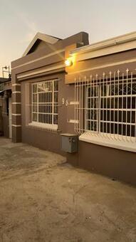 1 Bedroom House in Rosettenville