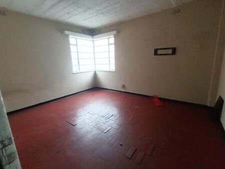 2 Bedroom Apartment in Yeoville