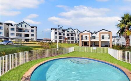 1 Bedroom Apartment in Fourways