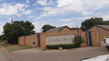 3 Bedroom Townhouse in Riversdale