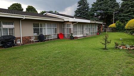 4 Bedroom House in Bonaero Park