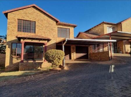 4 Bedroom Duplex in Alberton