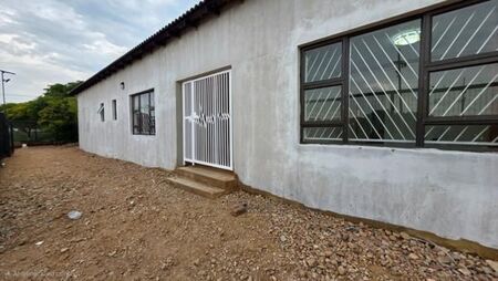 2 Bedroom House in Laudium