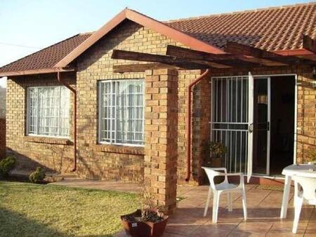3 Bedroom Townhouse in Highveld