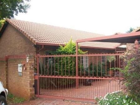 3 Bedroom House in Eldoraigne