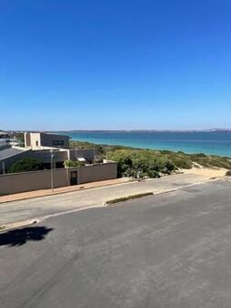 1 Bedroom Apartment in Saldanha