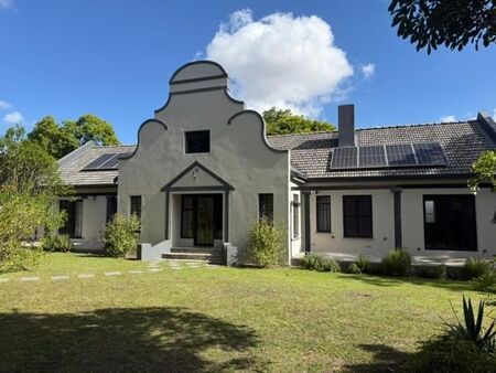 5 Bedroom House in Heatherlands