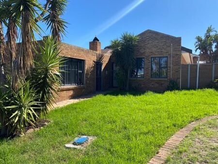 3 Bedroom House in Parow