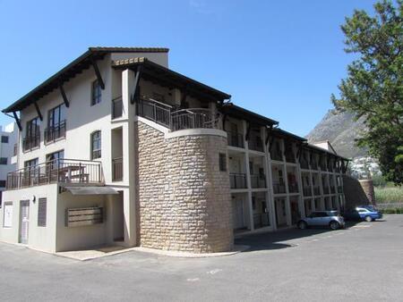 2 Bedroom Apartment in Hout Bay and surrounds