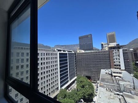 Studio Apartment in Foreshore