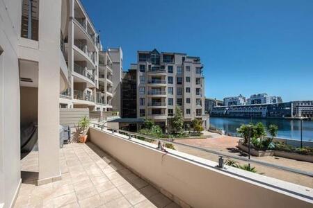 2 Bedroom Apartment in Tyger Waterfront