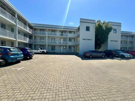 2 Bedroom Apartment in Nuutgevonden