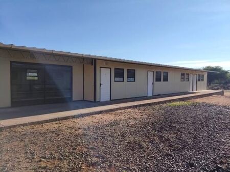 20 Bedroom House in Olifantshoek