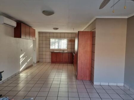 2 Bedroom Townhouse in Lydenburg