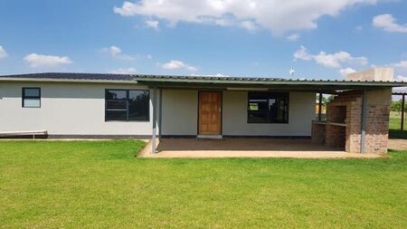 3 Bedroom smallholding to rent in Tweedracht Ah, Bronkhorstspruit