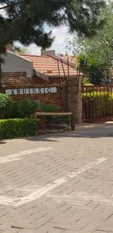 2 Bedroom Simplex in Faerie Glen