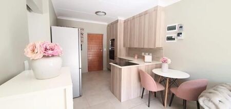1 Bedroom Apartment in Waterkloof Ridge