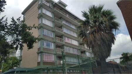 2 Bedroom Apartment in Sunnyside