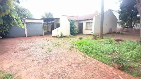 4 Bedroom House in The Orchards