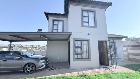 3 Bedroom Townhouse in Theresapark