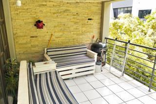 3 Bedroom Apartment in Hyde Park