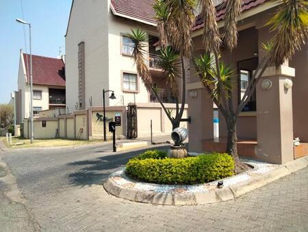 2 Bedroom Apartment in Sundowner