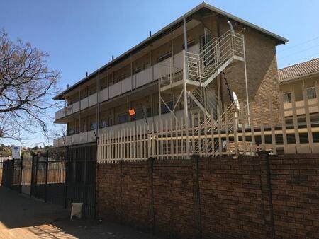 Studio Apartment in Windsor West