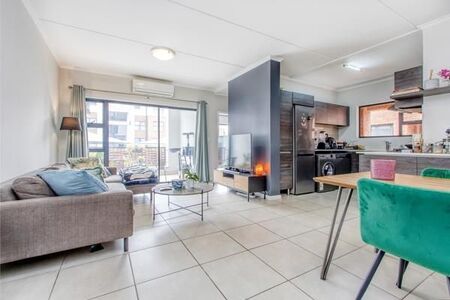3 Bedroom Apartment in Olivedale