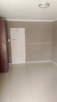 0.5 Bedroom House in Forest Hill