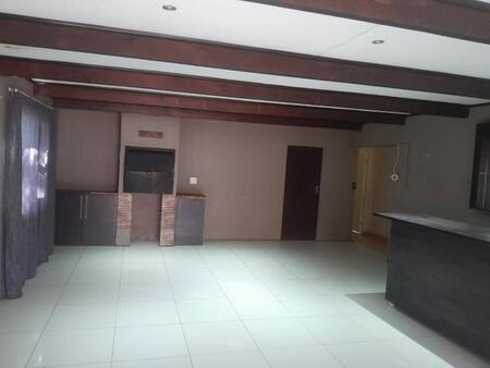 4 Bedroom House in Miravaal