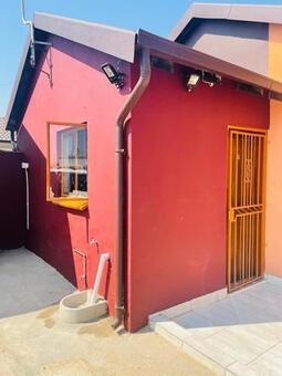 Bachelor apartment in Norkem Park