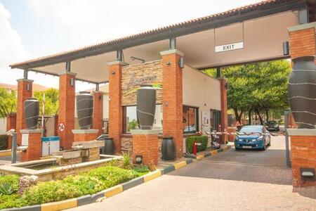 2 Bedroom Apartment in Greenstone Hill