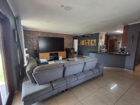 3 Bedroom Cluster in Beyers Park