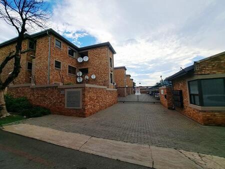 2 Bedroom Townhouse in New Redruth