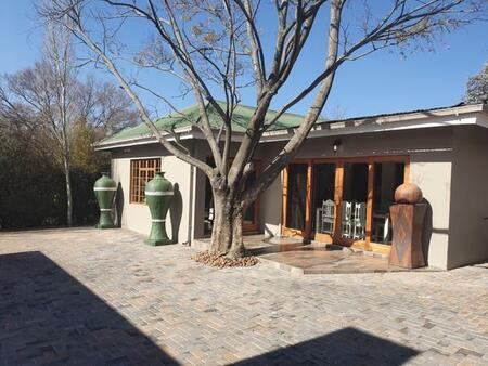 3 Bedroom Townhouse in Eureka