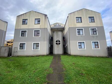 2 Bedroom Apartment in Amalinda