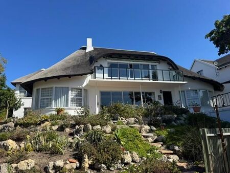 5 Bedroom House in St Francis Bay