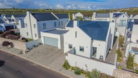 3 Bedroom House in Blue Lagoon