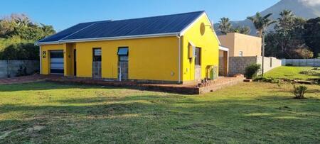 1 Bedroom House in Kleinmond
