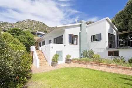 3 Bedroom House in Kommetjie