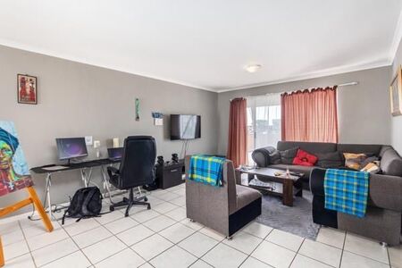 2 Bedroom Apartment in Parklands