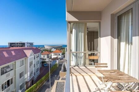 2 Bedroom Apartment in Green Point