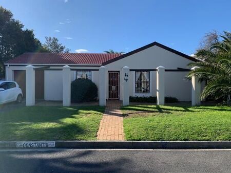 4 Bedroom House in Strand Central