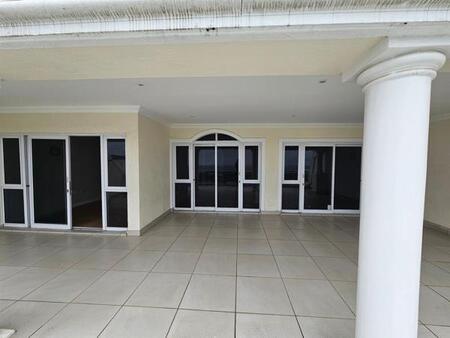 4 Bedroom Apartment in La Lucia