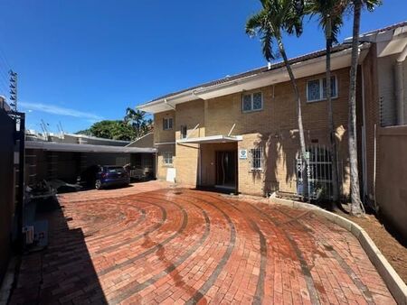 4 Bedroom Apartment in Essenwood