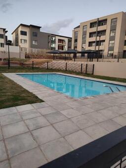 2 Bedroom Apartment in Athlone Park