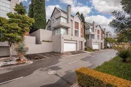 3 Bedroom House in Eagle Canyon Golf Estate