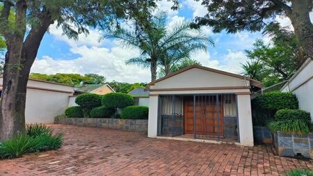 1 Bedroom cottage to rent in Robindale, Randburg