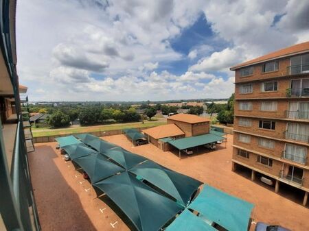1 Bedroom apartment to rent in Die Hoewes, Centurion