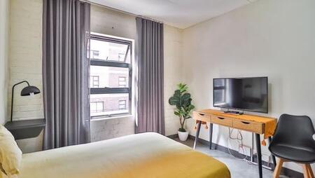 Bachelor apartment in New Doornfontein